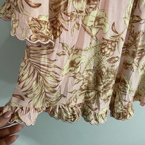 AGUA BENDITA -
Romantic Floral Print Flare Sleeve Romper - Picture 6 of 14